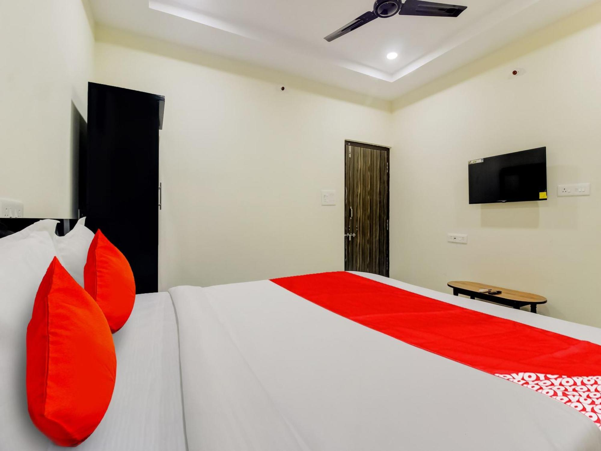 Hotel O Sri Nirvana Pride Ibrahimpatan Exterior foto